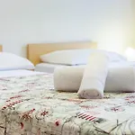 Appartamento Hostdomus - Blu Horizon *